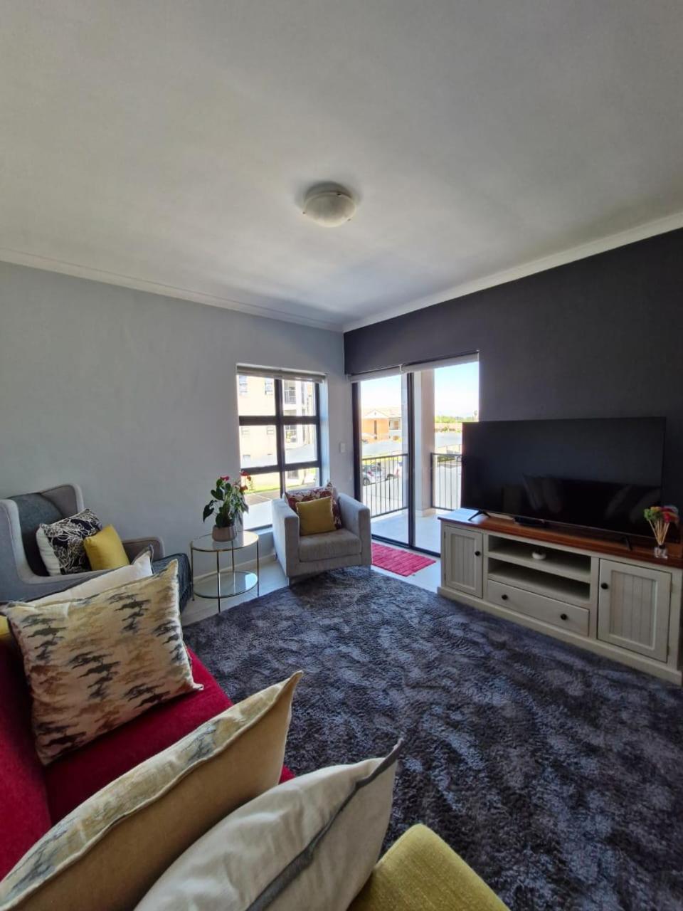 Bonnie Nook Apartment *